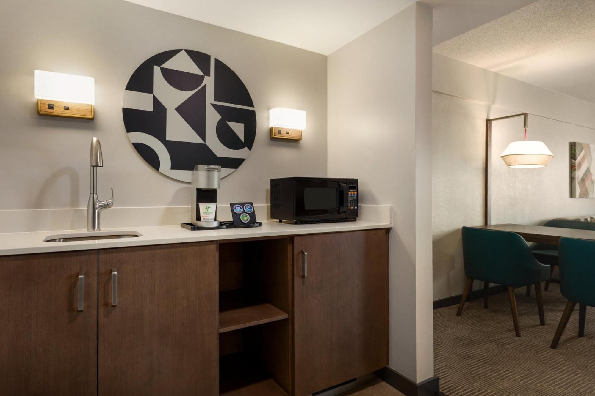 Holiday Inn Virginia Beach - Norfolk By Ihg Exterior photo